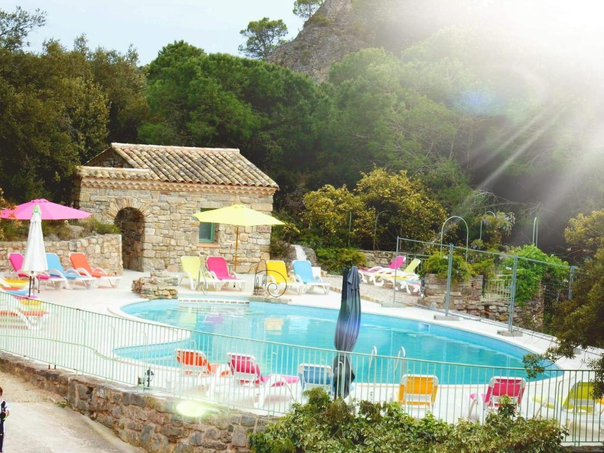 Hotel Les Hauts De Mourèze エクステリア 写真