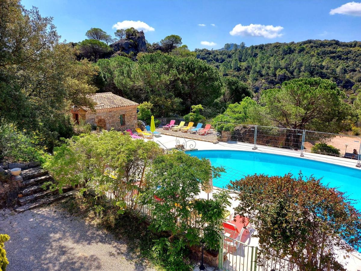 Hotel Les Hauts De Mourèze エクステリア 写真